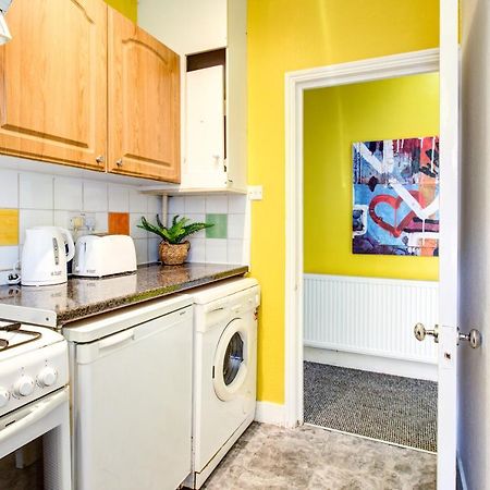 Oxford Street - Mayfair, Central London Budget Apartment Buitenkant foto